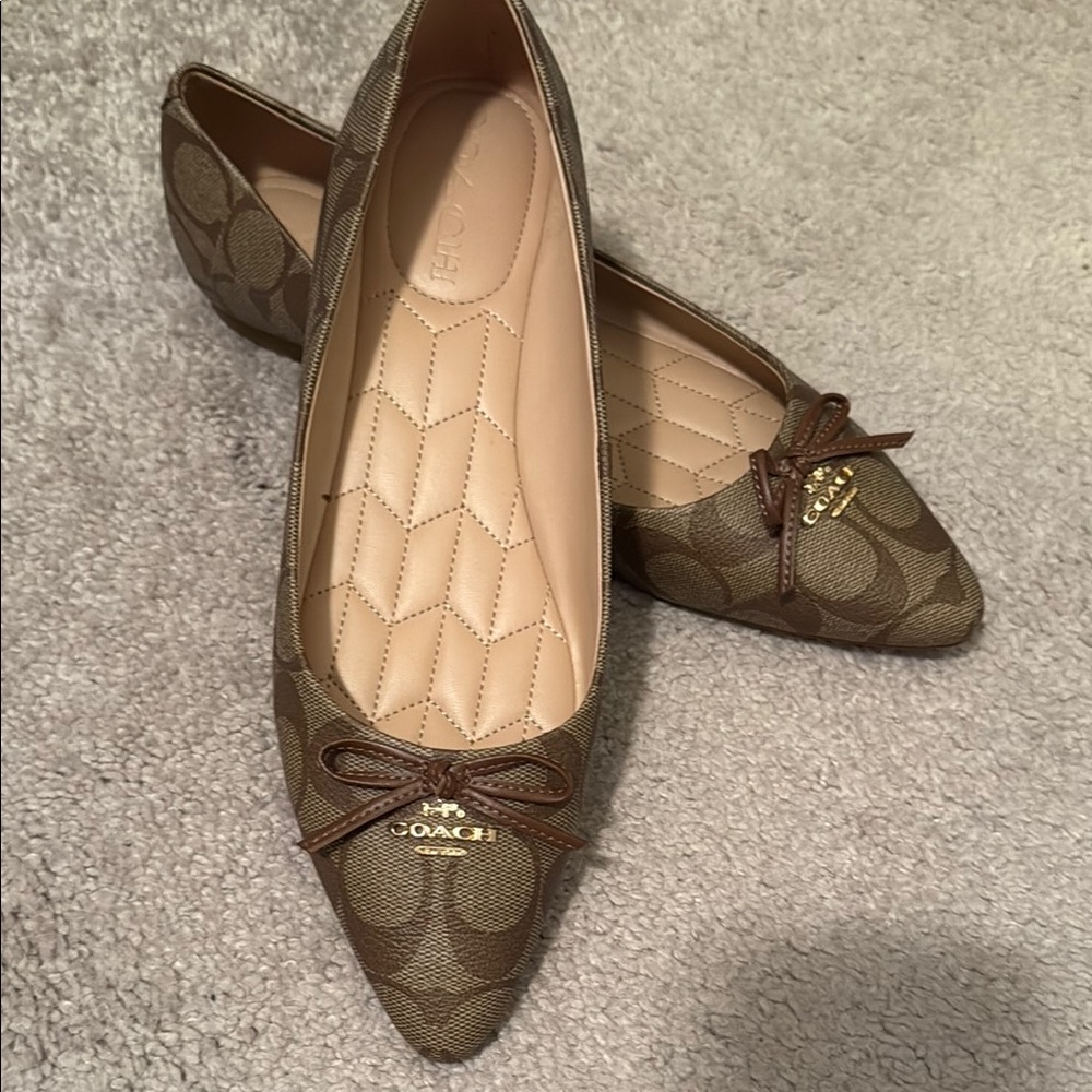 Coach Brown signature Flats with Bow Accent